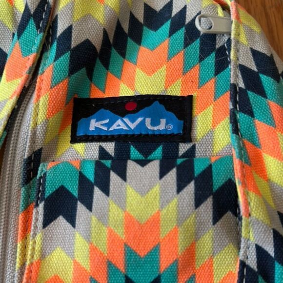 Kavu Multicolor Chevron Backpack - Picture 3 of 5